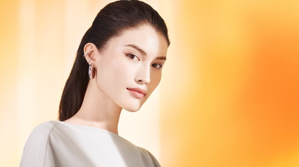 Elizabeth Arden taps Sui He as Global Brand Ambassador