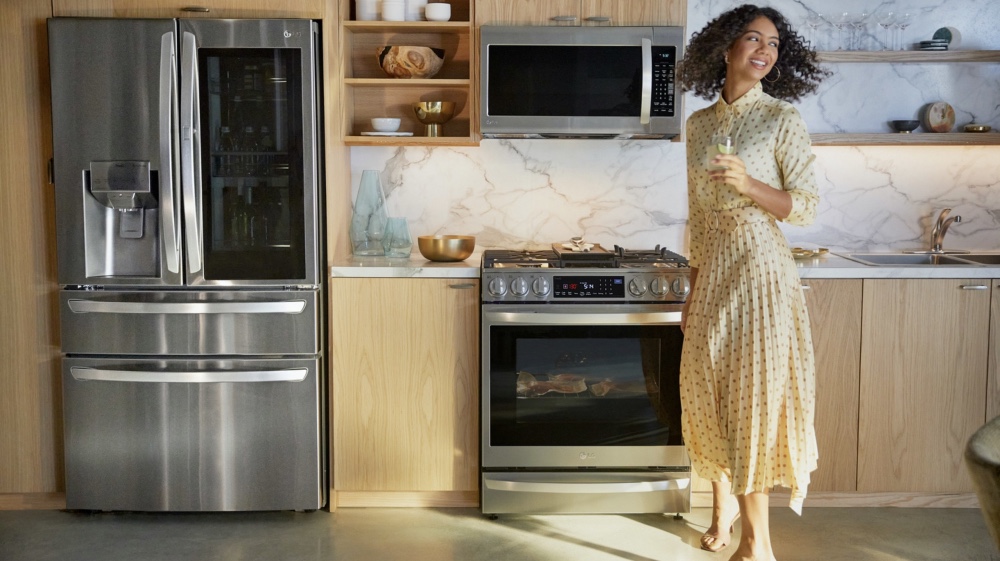 LG unveils its latest marketing campaign, ‘We Will Knock You’