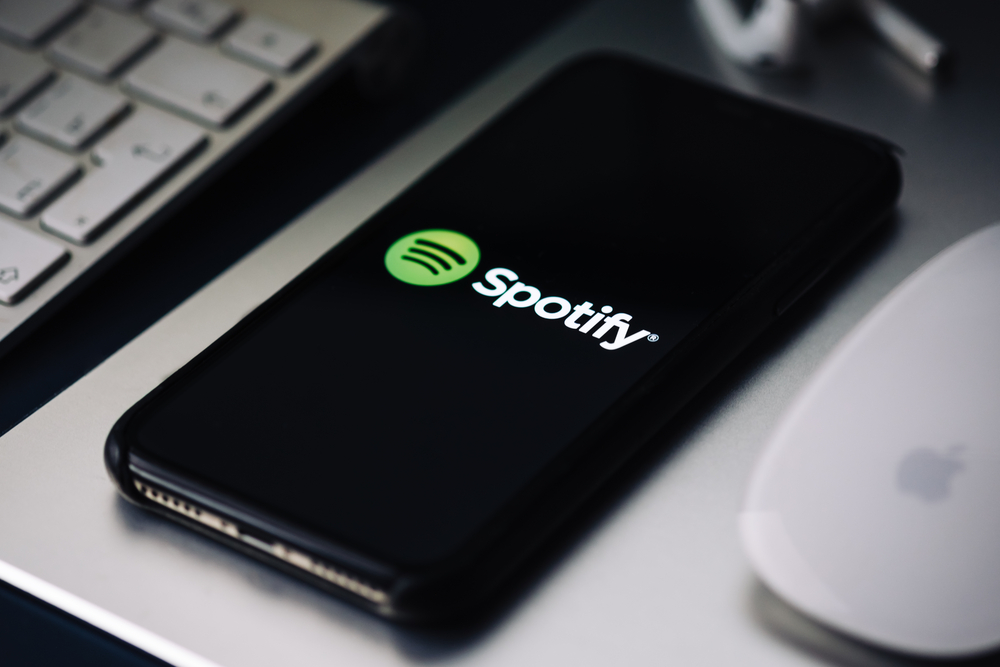 Green brand logo colours - Spotify