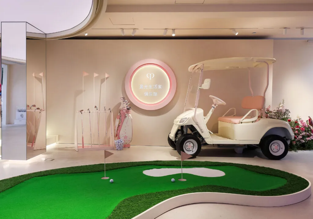 Clé de Peau Beauté Lifestyle Club Image Source: CPB/Weibo