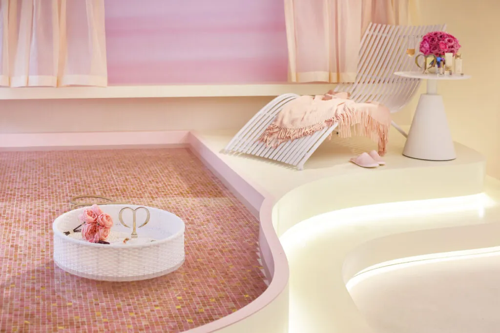 Clé de Peau Beauté Exclusive Shanghai Lifestyle Hub. Image Source: CPB/Weibo