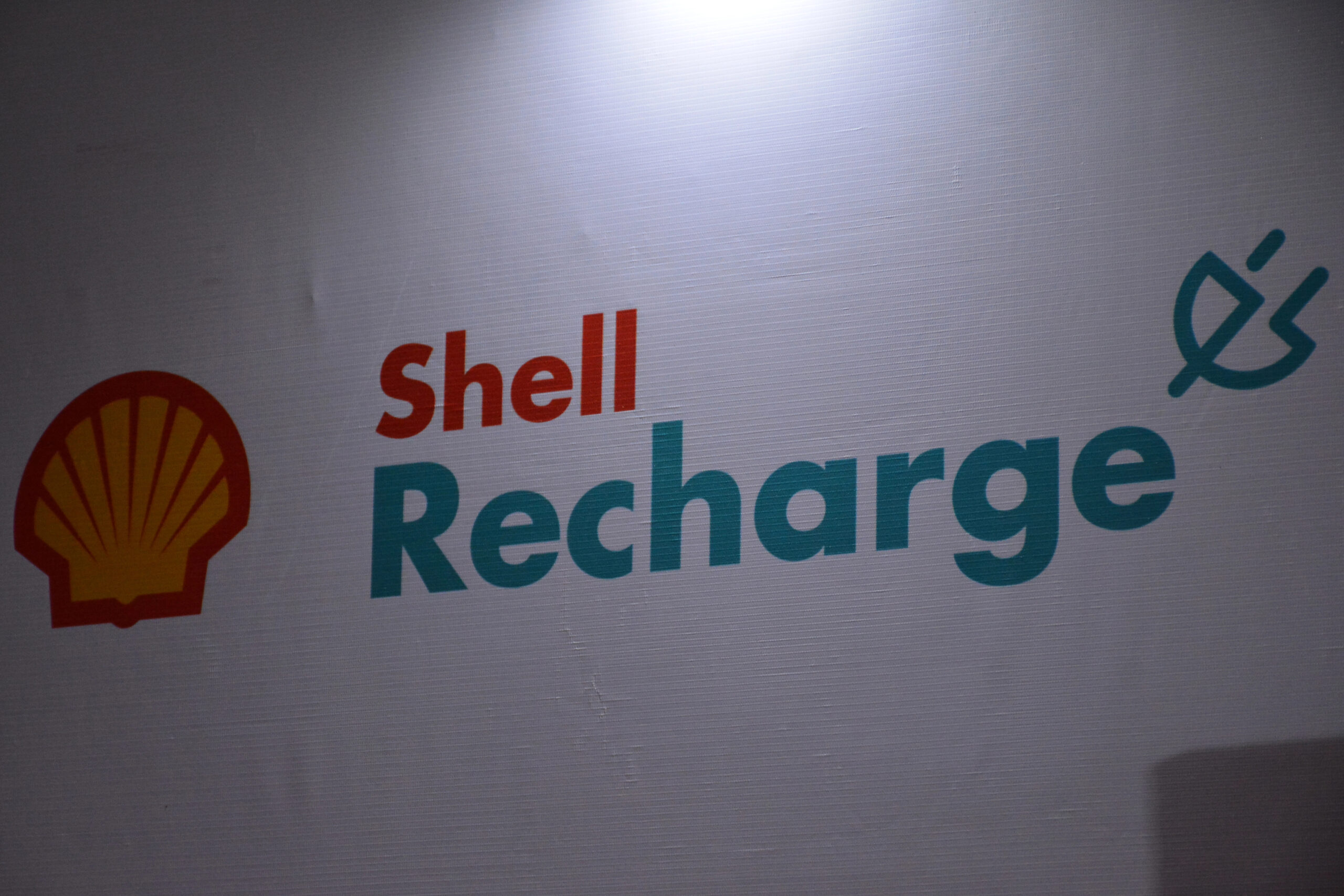 Porsche and Shell Partner to Expand EV Charging in Oman